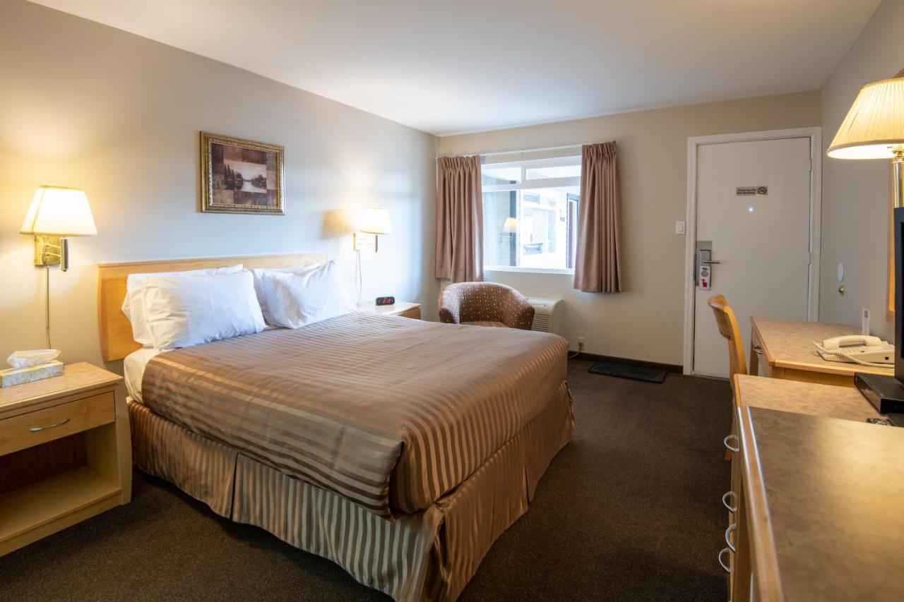 Canadas Best Value Inn-Prince George Esterno foto