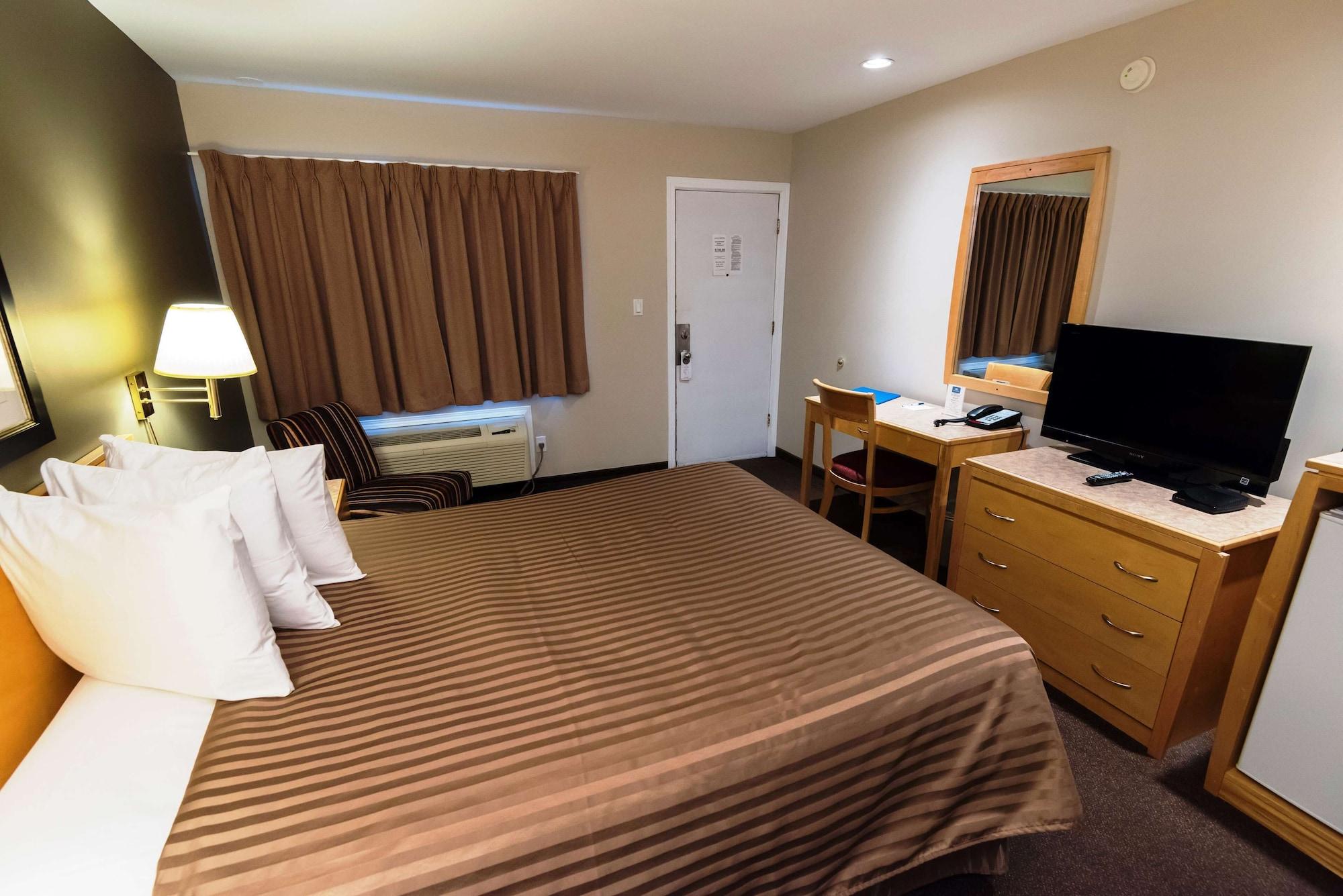 Canadas Best Value Inn-Prince George Esterno foto