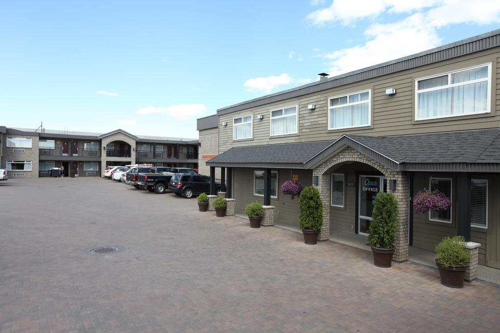 Canadas Best Value Inn-Prince George Esterno foto